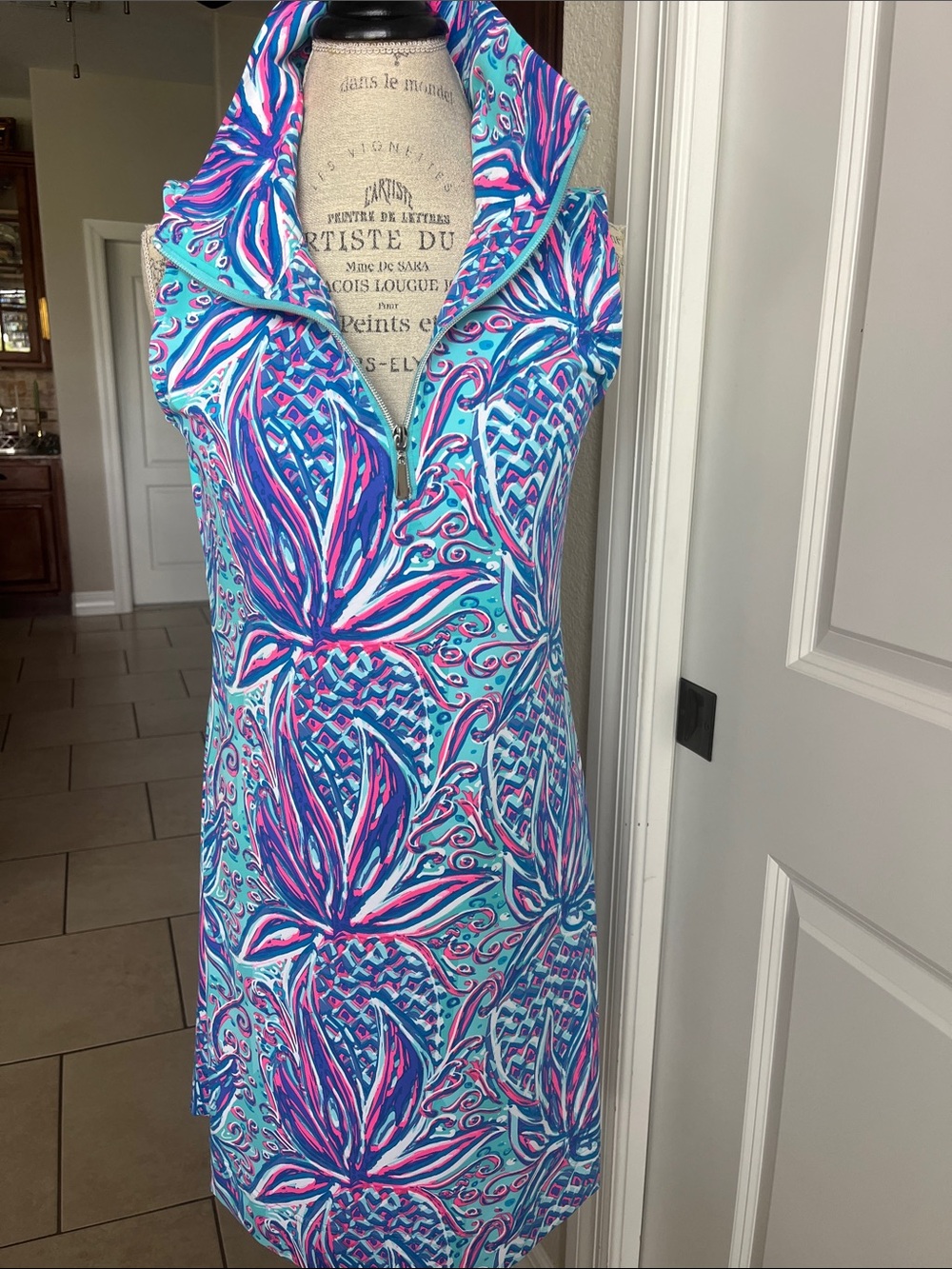 EUc LuLu B vibrant 1/4 zip pink and blue pineapple midi dress. Medium